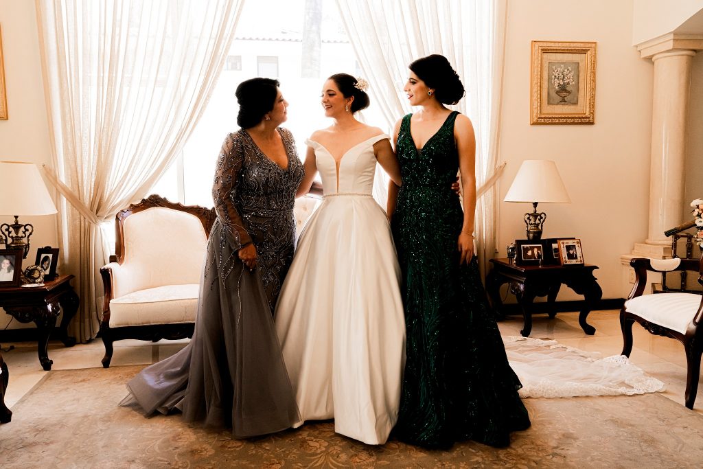 Fotografía de boda. Fotógrafo en Querétaro. Fotos preboda, fotografía de retrato, fotos de pareja. Fotógrafo Querétaro Mariano Ramírez. Fotógrafo de bodas México.