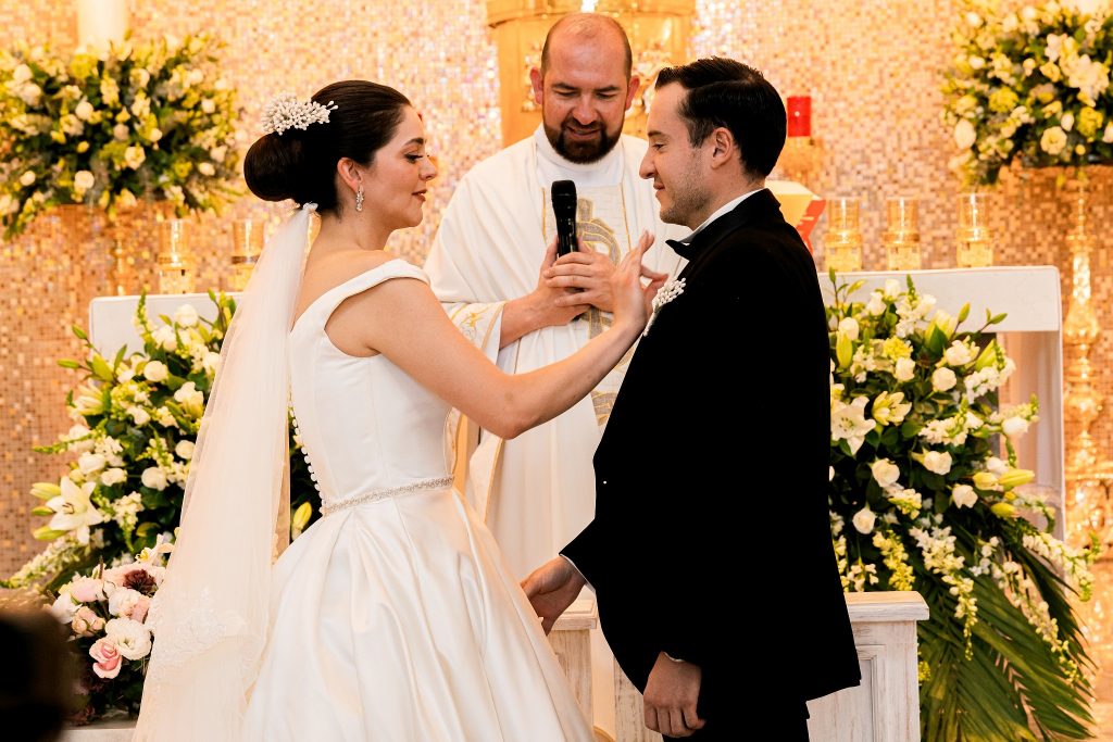 Fotografía de boda. Fotógrafo en Querétaro. Fotos preboda, fotografía de retrato, fotos de pareja. Fotógrafo Querétaro Mariano Ramírez. Fotógrafo de bodas México.