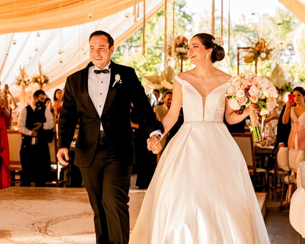 Foto de pareja, fotógrafo de bodas Mariano Ramírez, fotógrafos san miguel de allende, ideas para fotos de boda. Fotógrafo de bodas México.