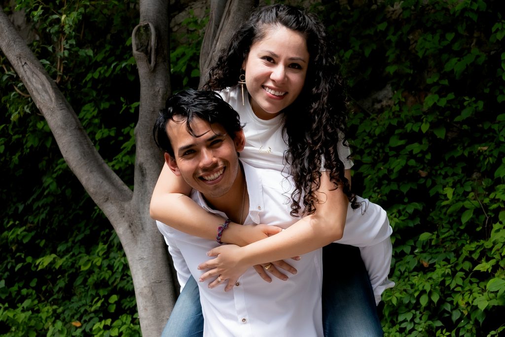 Foto de pareja, fotógrafo de bodas Mariano Ramírez, fotógrafos san miguel de allende, ideas para fotos de boda. Fotógrafo de bodas México.